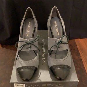 Via Spiga V-Kelis leather & suede cap toe pump